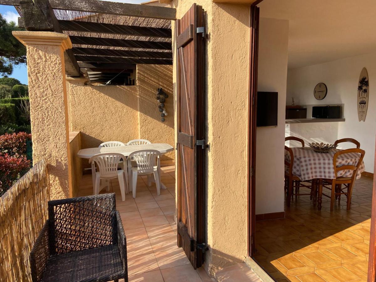 Appartement De Vacances Au Calme Absolu, Vue Mer. แซงเตกูลฟ์ ภายนอก รูปภาพ